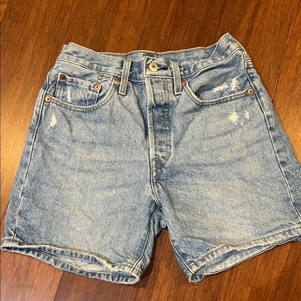 LEVIS 501 Light Blue Denim Shorts 26